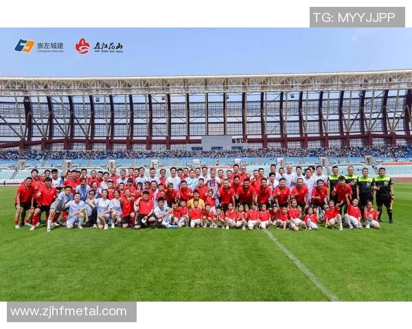 足球明星卡尔美的精彩瞬间与经典形象全景展示