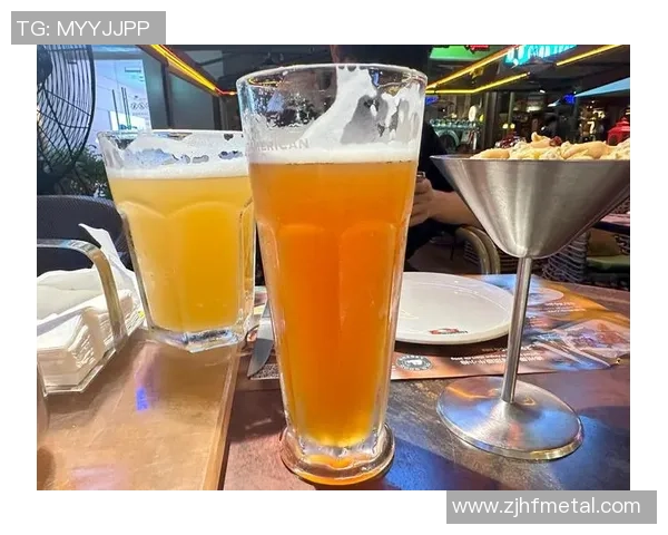 足球明星啤酒1l畅享激情时刻与朋友共度欢乐时光