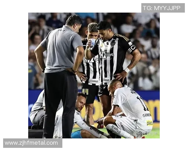 足球明星因腿部剧烈疼痛面临伤病困扰影响比赛状态与职业生涯发展