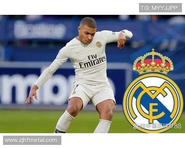 足球明星日常生活揭秘吃盒饭视频引发球迷热议 足球明星日常生活揭秘吃盒饭视频引发球迷热议