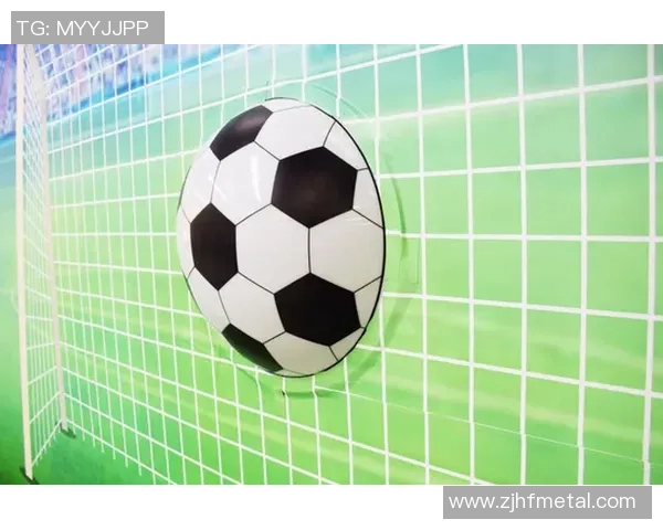 足球明星海报室外贴的创意设计与推广策略探讨