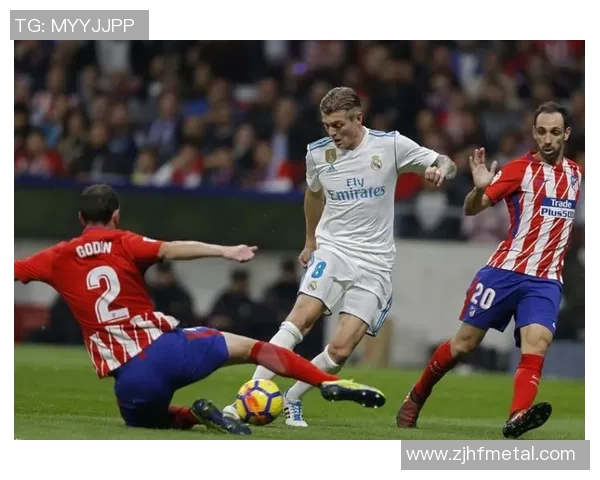 足球明星的妻子们生活揭秘她们背后的故事与风采展现