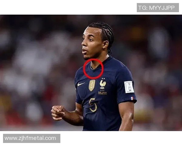 足球明星短项链时尚搭配欣赏与精选图片大全展示