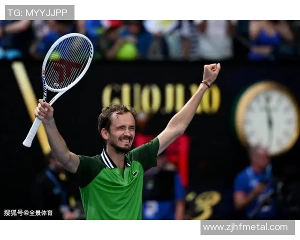 足球明星维德的精彩瞬间与个人风采全景展示 足球明星维德的精彩瞬间与个人风采全景展示