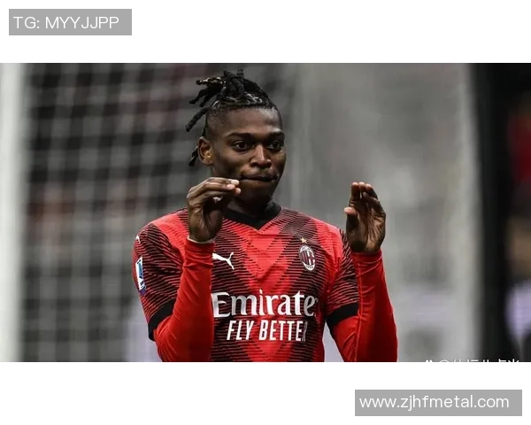 足球明星背后的感人故事与他们的奋斗历程深度采访瞬间揭秘